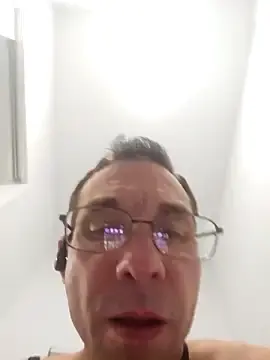 Stripchat Live Sex Cam of Sexychefstud11