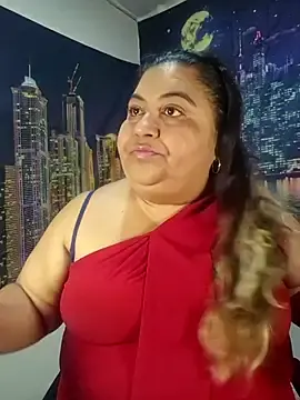 Stripchat Free Porn Cam of curvy_diva_