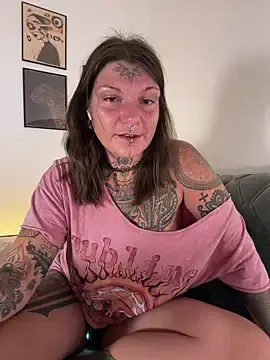 Stripchat Sex Chat of lizzardqueeen