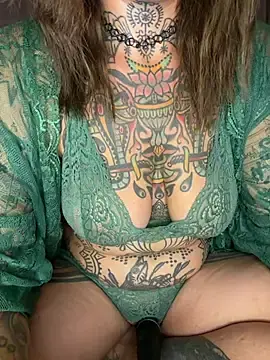 Stripchat Adult Video Chat of lizzardqueeen