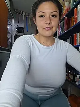 Stripchat Adult Video Chat of Isa_bella95
