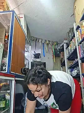 Stripchat Free Porn Cam of Isa_bella95