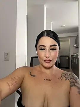 Stripchat Best Webcam of Libia_James