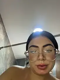 Stripchat Best Webcam of Mia_222