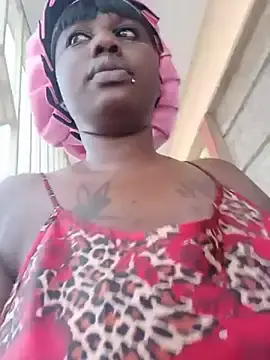 Stripchat Live Sex of Queenmillan