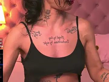 Stripchat Free Porn Cam of queen_diabla