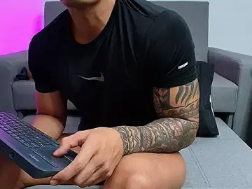 Stripchat Live Sex of BrayaanFit