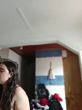 Stripchat Live Sex Cam of LunaGil1
