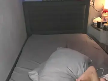 Stripchat Free Porn Cam of PrettyYoungHugeCockTS