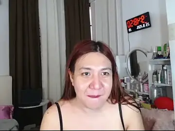 Stripchat Free Live Porn of stellahugeX