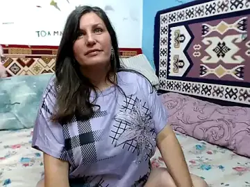 Stripchat Best live sex cam show of Adelinemilf