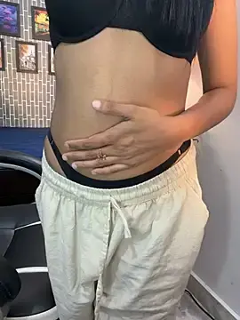 Stripchat Best Webcam of escape_with_me