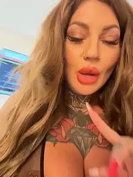 Stripchat Nude Webcam of krysstal003