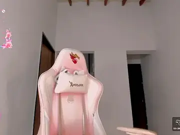 Stripchat Watch Live Sex Cams of Nicol_ofi24