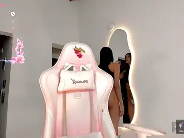 Stripchat Free Porn Cam of Nicol_ofi24