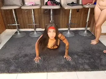 Stripchat Live Sex Cam of canelasquirt