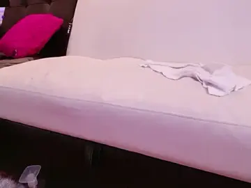 Stripchat Nude Webcam of Thethroattheory