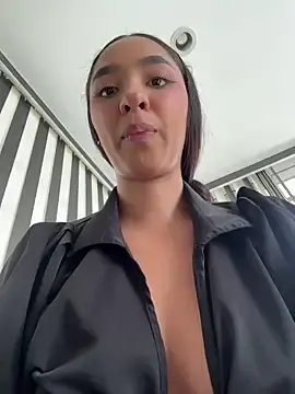 Stripchat Watch Live Sex Cams of sofi-jimenez