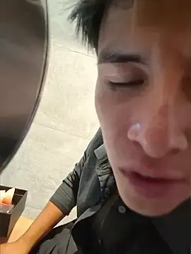Stripchat Sex Cam of ZaneHoward