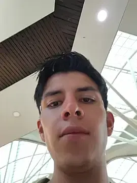 Stripchat Sex Cam of ZaneHoward