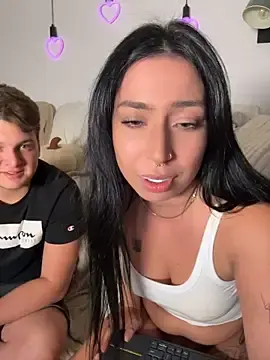 Stripchat Free Porn Cam of KimArts