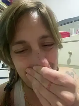 Stripchat Sex Cam of lulupiecitosamor