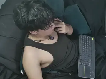Stripchat Watch Live Sex Cams of Edward_oa