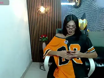 Stripchat Free Porn Cam of DeboraRaquel