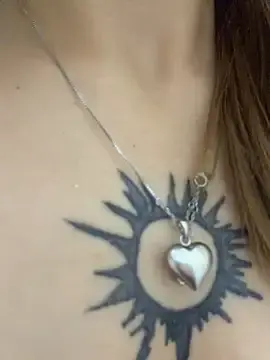 Stripchat Live Sex of FlashTitsRoyal
