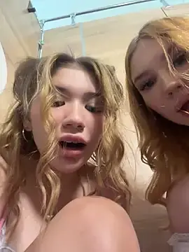 Stripchat Live Porn of FlashTitsRoyal