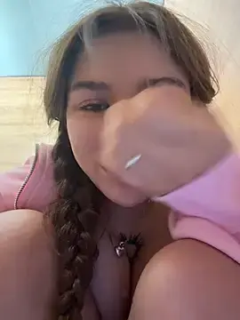 Stripchat Sex Chat of FlashTitsRoyal
