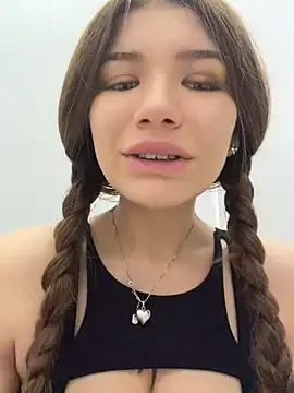 Stripchat Adult Webcams of FlashTitsRoyal