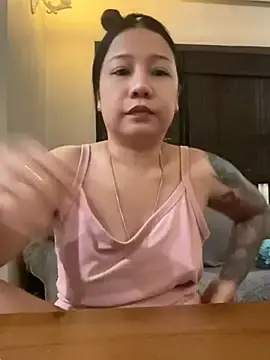 Stripchat Free Live Porn of LINDA_HD