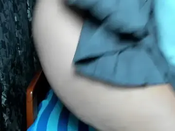 Stripchat Sex Cam of CurvyJules69