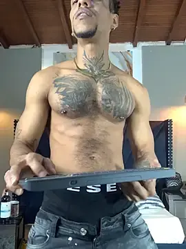 Stripchat Free Live Porn of Salomon_koude