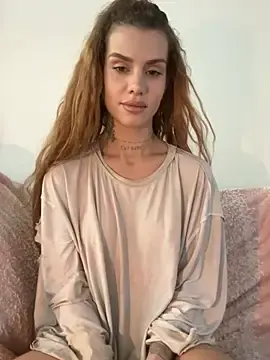 Stripchat Best live sex cam show of EmiliaCatalina