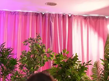 Stripchat Free Porn Cam of LalaRoze
