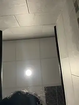 Stripchat Live Sex Cam of skye_xw