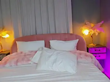 Stripchat Best live sex cam show of AmedeeaBanks