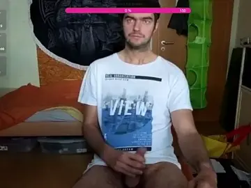 Stripchat Live Sex Cam of Chris23547