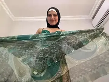 Stripchat Free Live Porn of GumusGuray