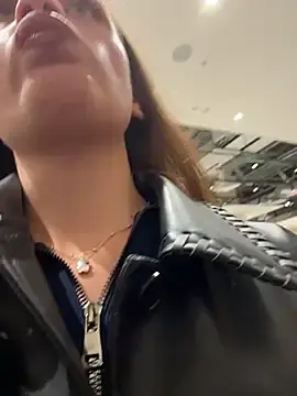 Stripchat Free Live Porn of KristiRich