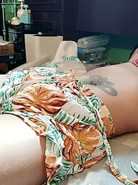 Stripchat Nude Webcam of QueenSoreal