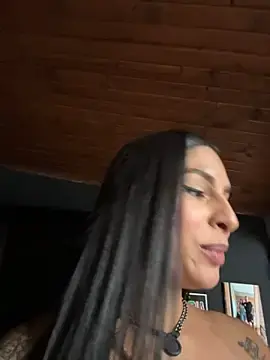 Stripchat Live Sex Cam of charlotte_stevenss_