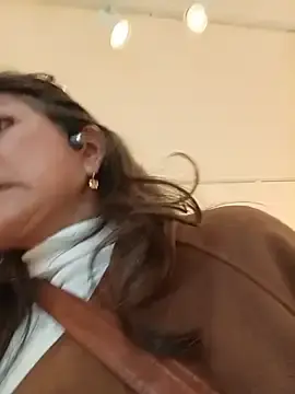 Stripchat Live Sex of emma_tour