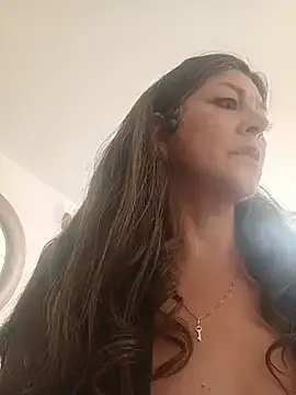 Stripchat Sex Cam of emma_tour