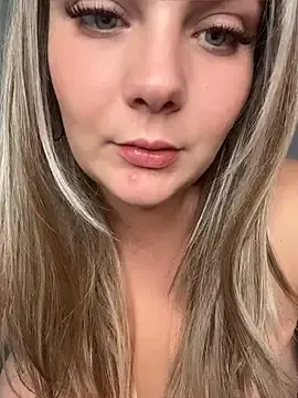 Stripchat Private Sex Chat of Blonde_Cougar