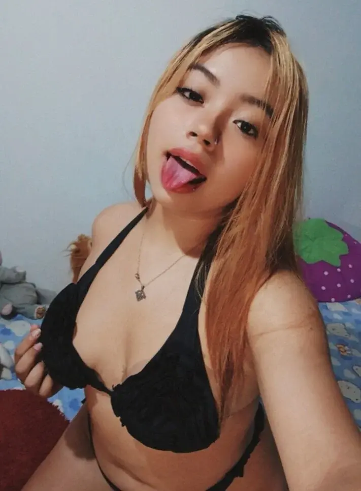 Emily__Hott