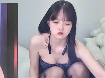 Stripchat Best live sex cam show of Evil-Bunny007