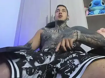 Stripchat Free Porn Cam of JAXXXONHERD